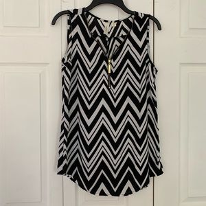 Tacera Black and White Chevron Tank Top